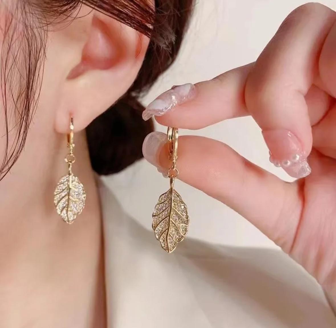 stylish leafy earrings