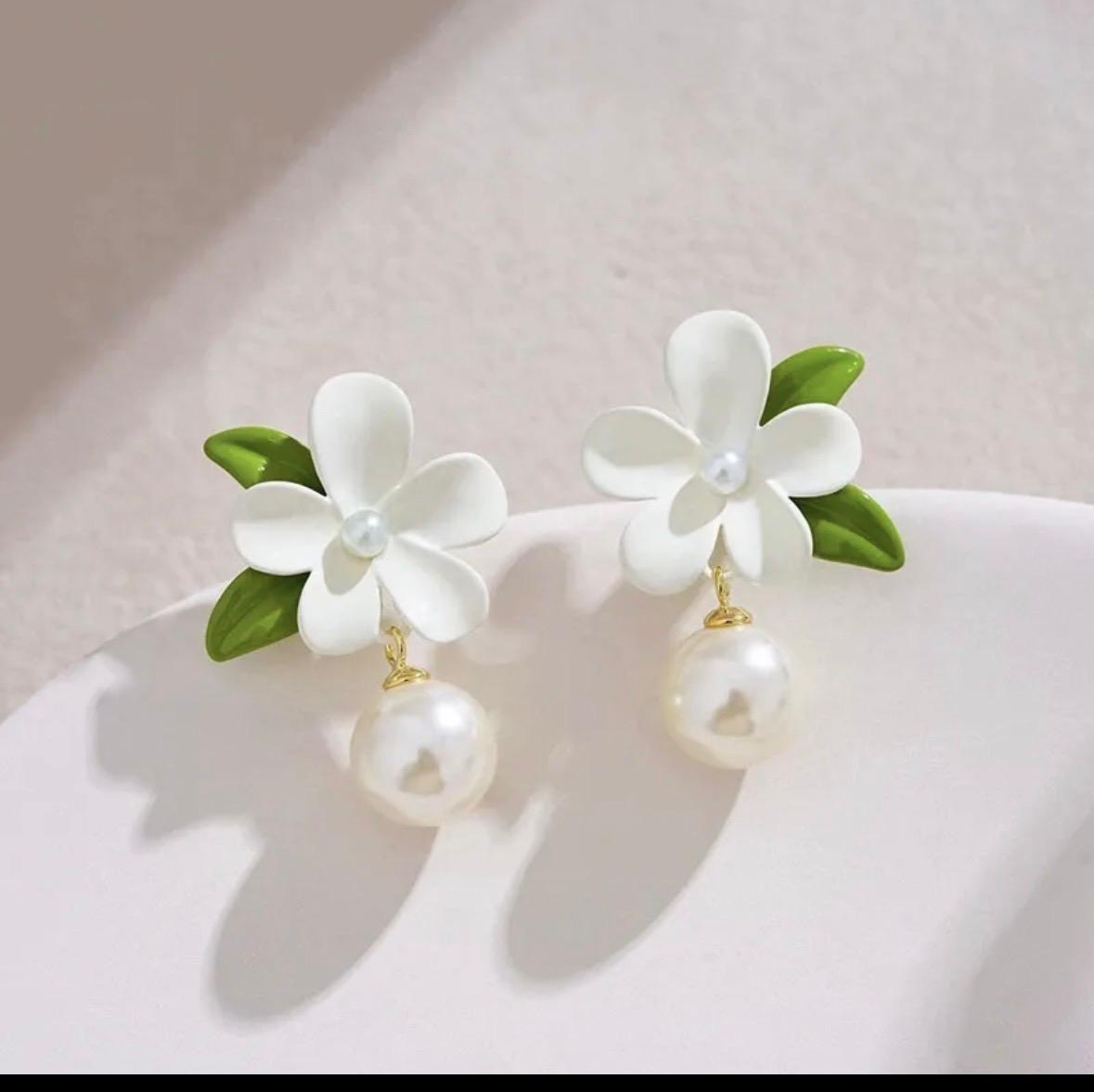 1 pair beautiful flower earring